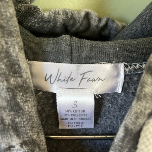 Tillys Grey Acid Wash Sweatshirt Womens Small - Picture 3 of 4